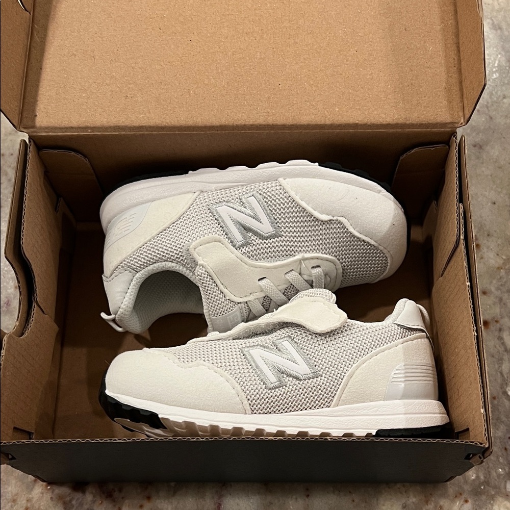 New Balance Kids Cream Sneakers